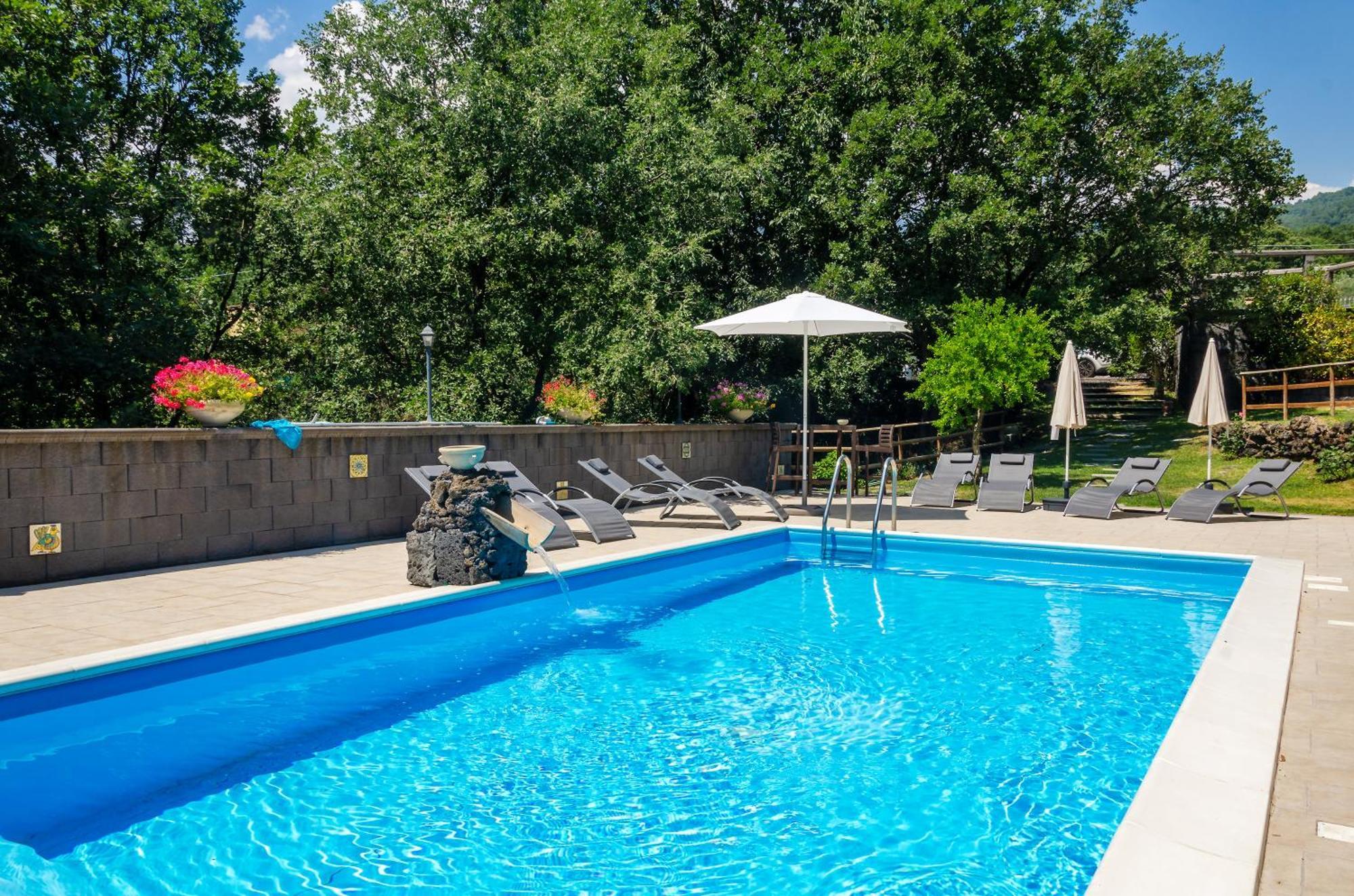 Villa Del Gelso Chalet Nel Parco Delletna 마스칼리 외부 사진