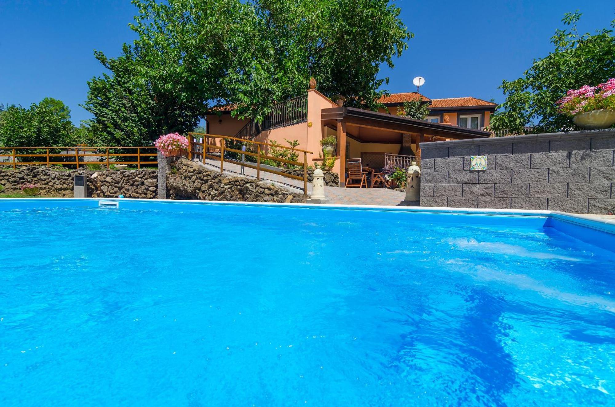 Villa Del Gelso Chalet Nel Parco Delletna 마스칼리 외부 사진